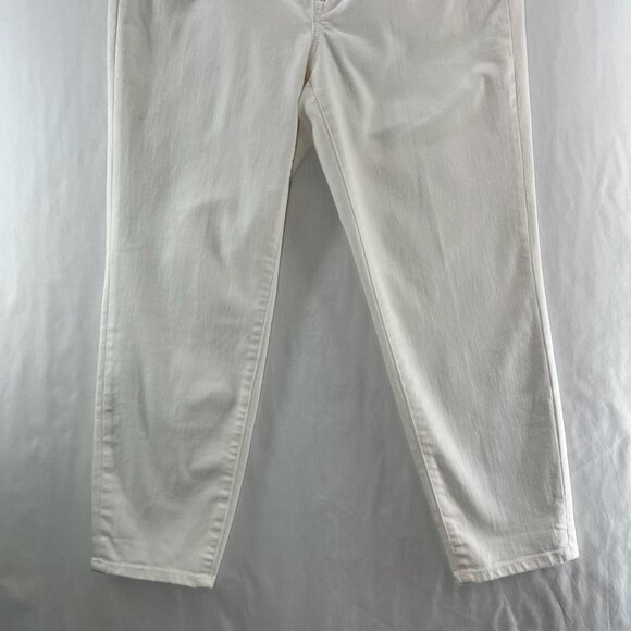Talbots Flawless Girlfriend Jeans Women 10P Mid-Rise Cropped Stretch Denim White - Picture 4 of 9